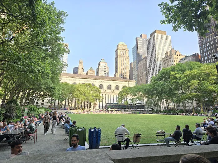 Bryant Park Grill Picture 8