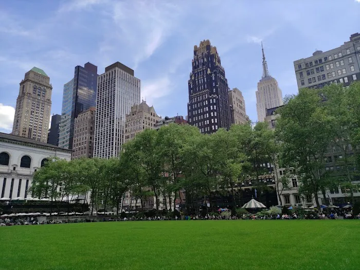 The Porch at Bryant Park Picture 4