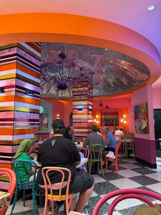 Serendipity 3 - Times Square Picture 5