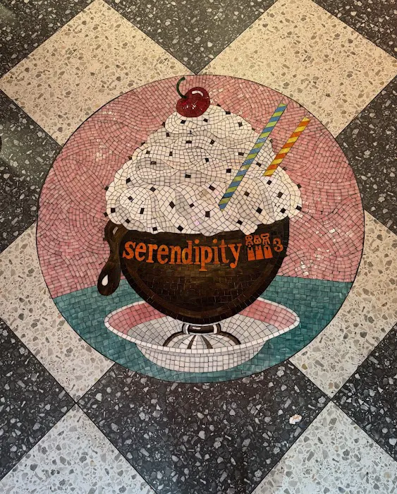 Serendipity 3 - Times Square Picture 9