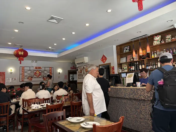 Main Noodle House Picture 8