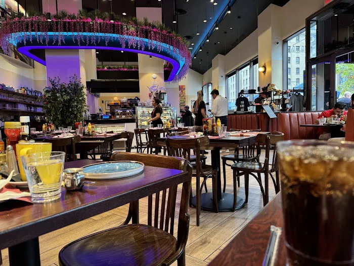 Carnegie Diner & Cafe Picture 8