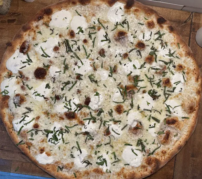 Famous Pops Pizzas Picture 3