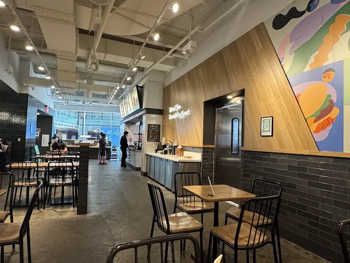 Shake Shack Columbus Circle Picture 8