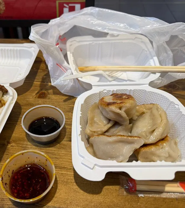 Lisa's Dumplings Picture 1