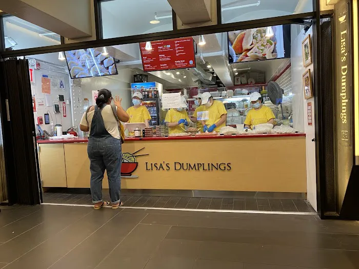 Lisa's Dumplings Picture 3