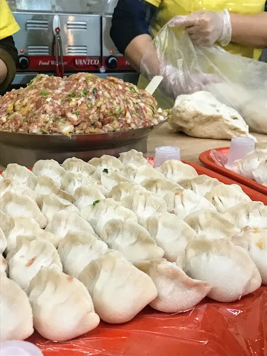Lisa's Dumplings Picture 10