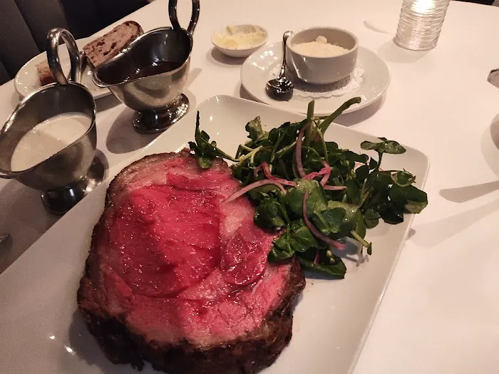 Porter House Bar and Grill Picture 6