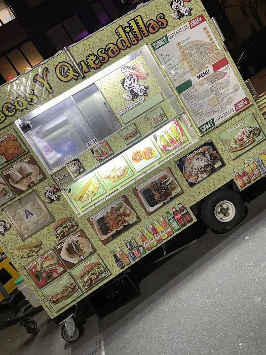Tacos Y Quesadillas Picture 7