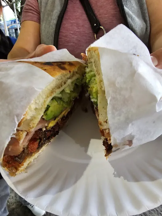 Tacos y Quesadillas Mexico Picture 4