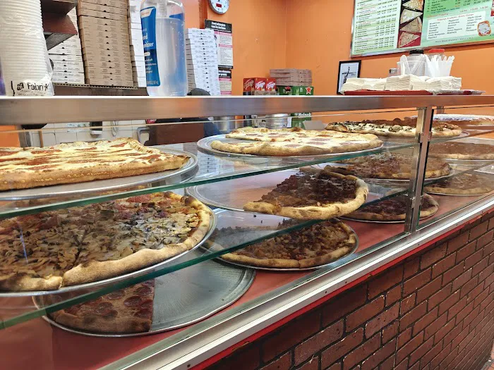 La Traviata Pizzeria Picture 9