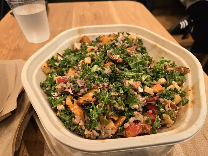 sweetgreen Picture 1
