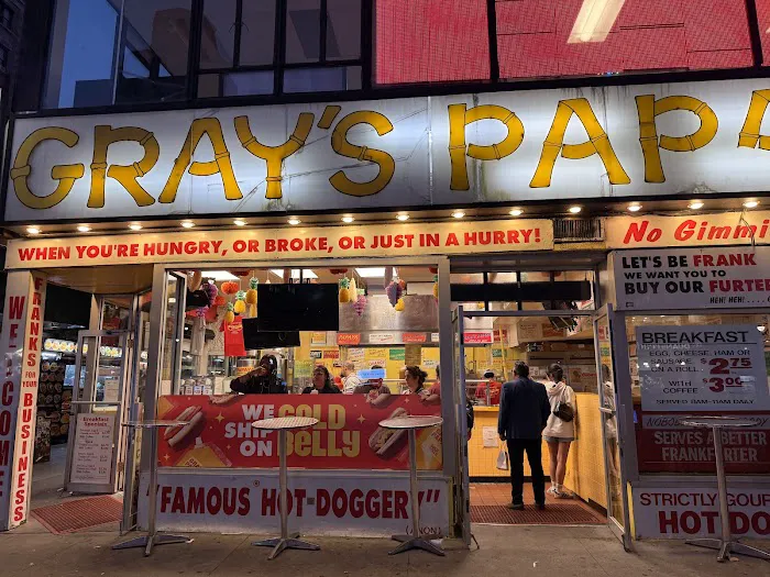 Gray's Papaya Picture 5