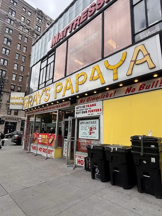 Gray's Papaya Picture 9