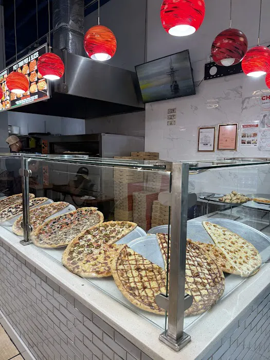Pizza Town Picture 7