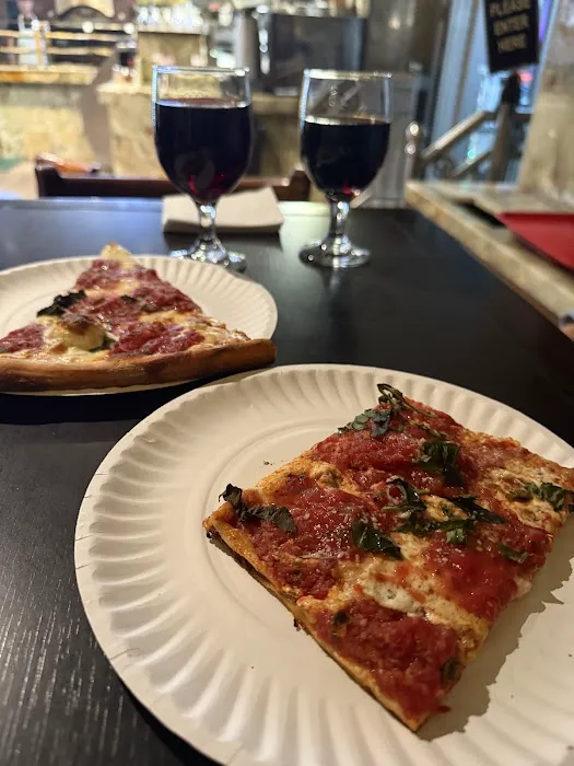 Uncle Paul's Pizza Picture 3