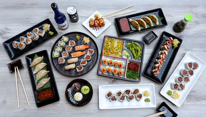 Sushi & Bento By Mr. Lim - Vanderbilt Market Picture 9