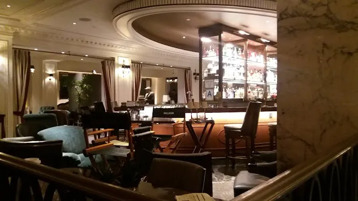 The Parlour at The Barclay Picture 3