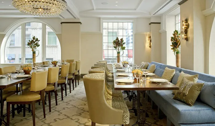 The National Bar & Dining Rooms Picture 2