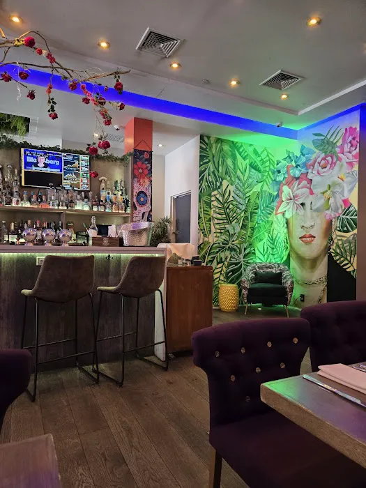 Frida Midtown Picture 4