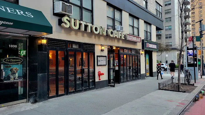 Sutton Cafe Picture 3