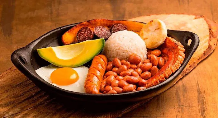 69 El Delicioso Food Truck Picture 4