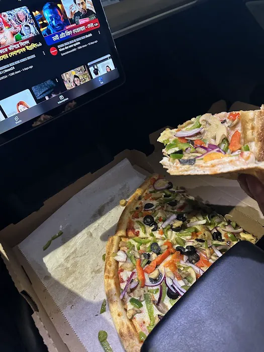 Mr P Pizzeria Halal Food Picture 6