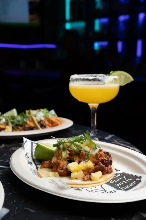 Tacos La Broadway Picture 4