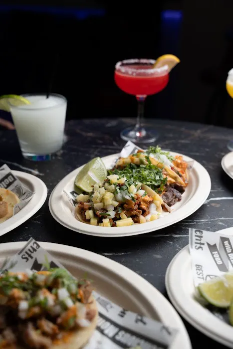 Tacos La Broadway Picture 5
