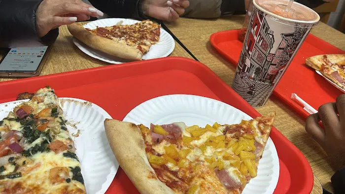 Famous Original Ray's Pizza Picture 3