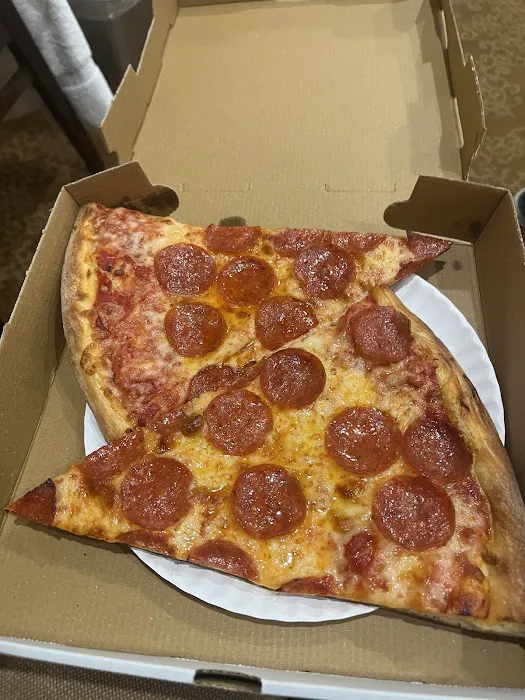 Radio City Pizza Picture 7