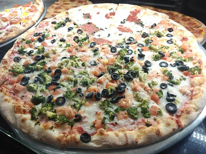 Radio City Pizza Picture 3