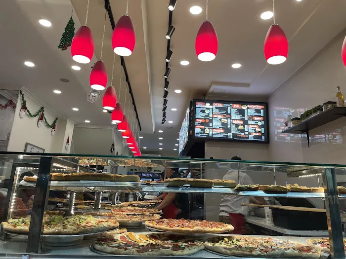 Roma Pizza Picture 3