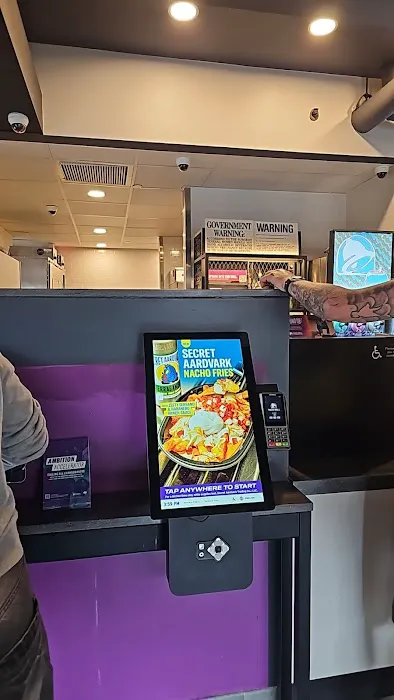 Taco Bell Cantina Picture 2