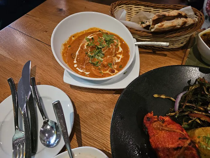 Saar Indian Cuisine & Bar Picture 8
