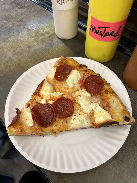 Famous New York Pizza Picture 1