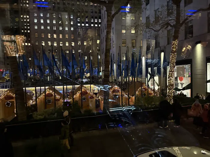 BUSTRONOME NYC Picture 7