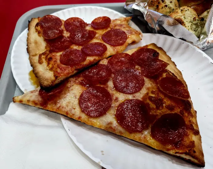 LaVista Pizza (2nd Ave) Picture 4
