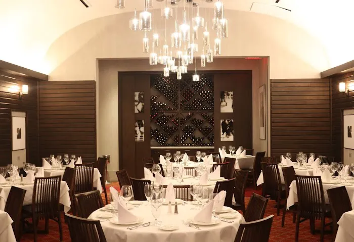 Chazz Palminteri Italian Restaurant Picture 2
