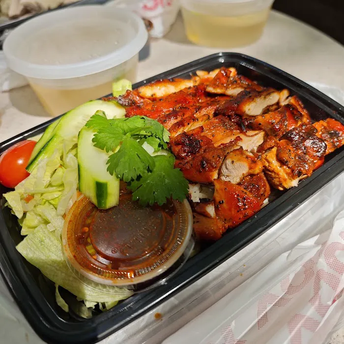 Mr. Khao Man Gai Food Truck Picture 9