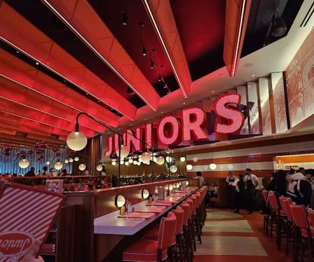 Junior's Restaurant and Bakery