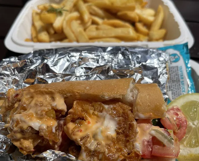 Captains catch food truck Picture 4