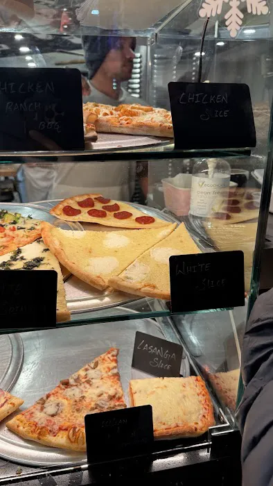 Famous Italian pizza Picture 6