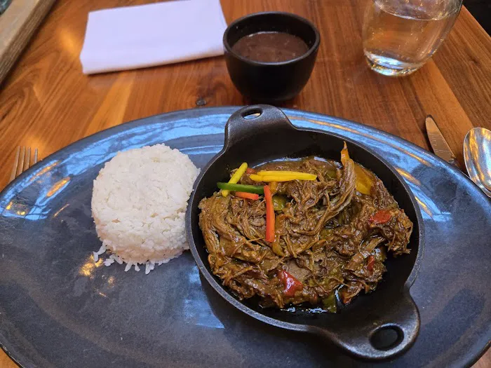 Victor's Cafe Cuban Restaurant Picture 3