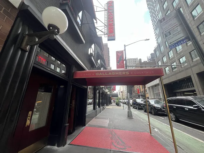 Gallagher’s Steakhouse NYC Picture 1