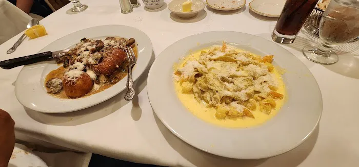 Patsy's Italian Restaurant Picture 10