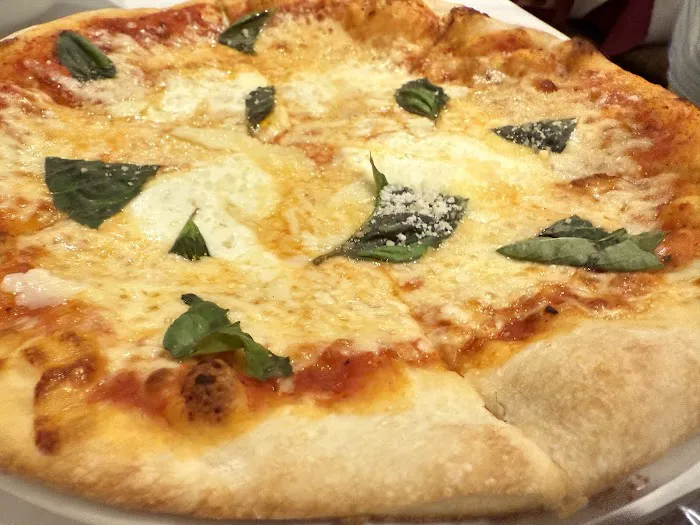 Joe G Pizza & Restaurant Picture 4