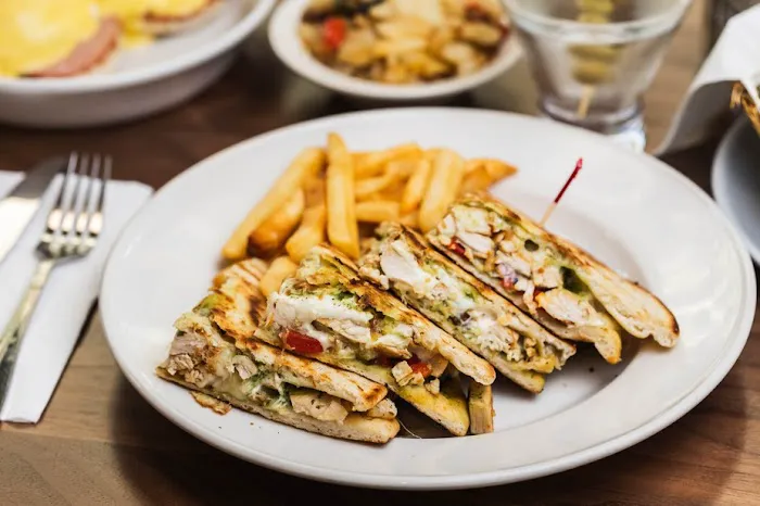 Viand Cafe Picture 10