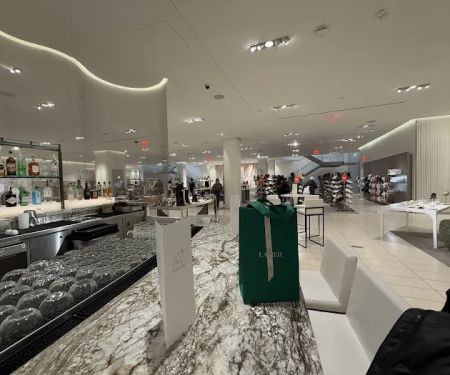 Shoe Bar