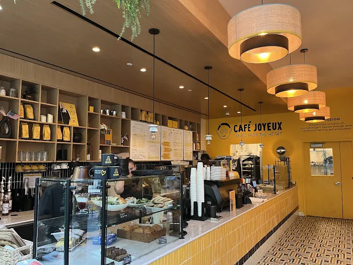Cafe Joyeux Picture 2